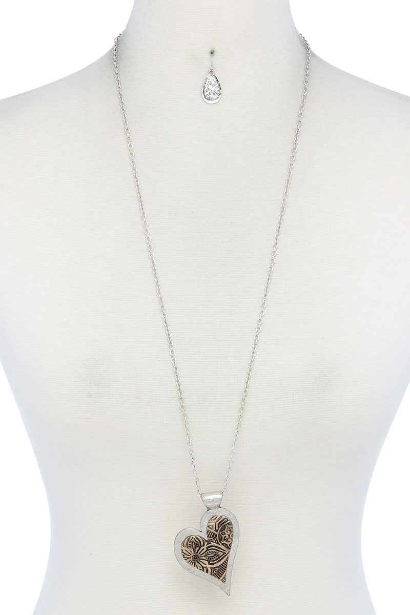 Two Tone Filigree Hert Shape Pendant Necklace - A&A Haute Spot