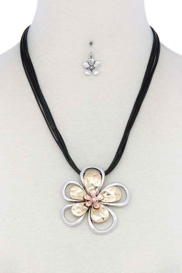 Two Tone Flower Pendant Pu Leather Necklace - A&A Haute Spot