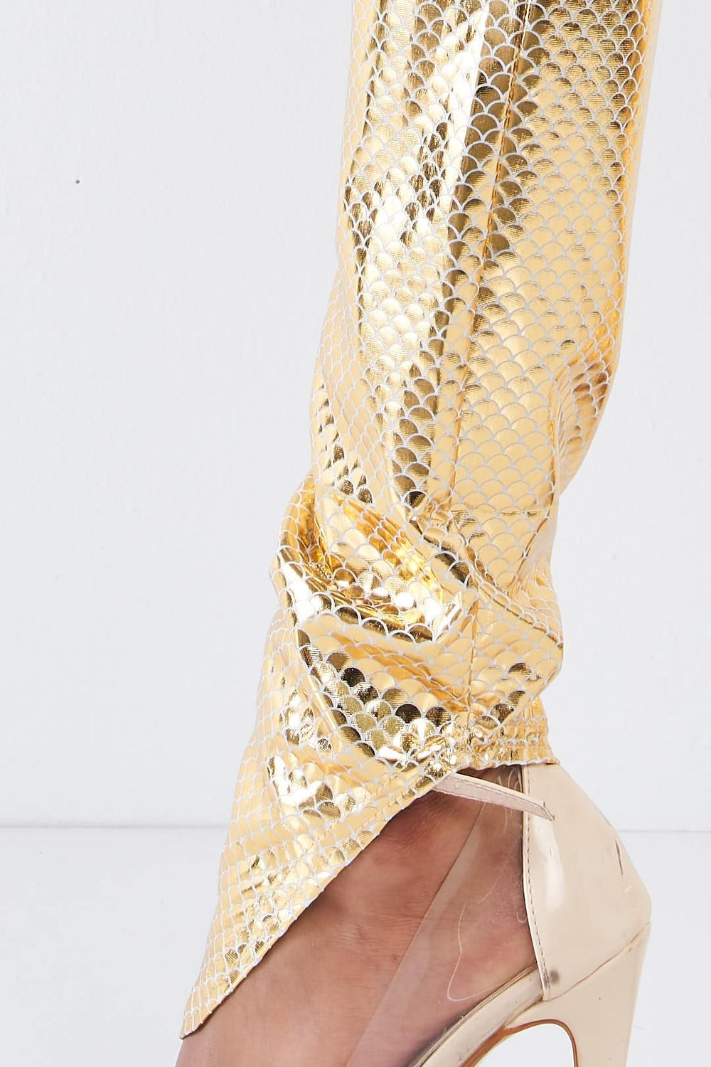 Metallic Small Scales Print Long Sleeve Off-the-shoulder Cropped Top And High Waist Slim Fit Legging Set - A&A Haute Spot